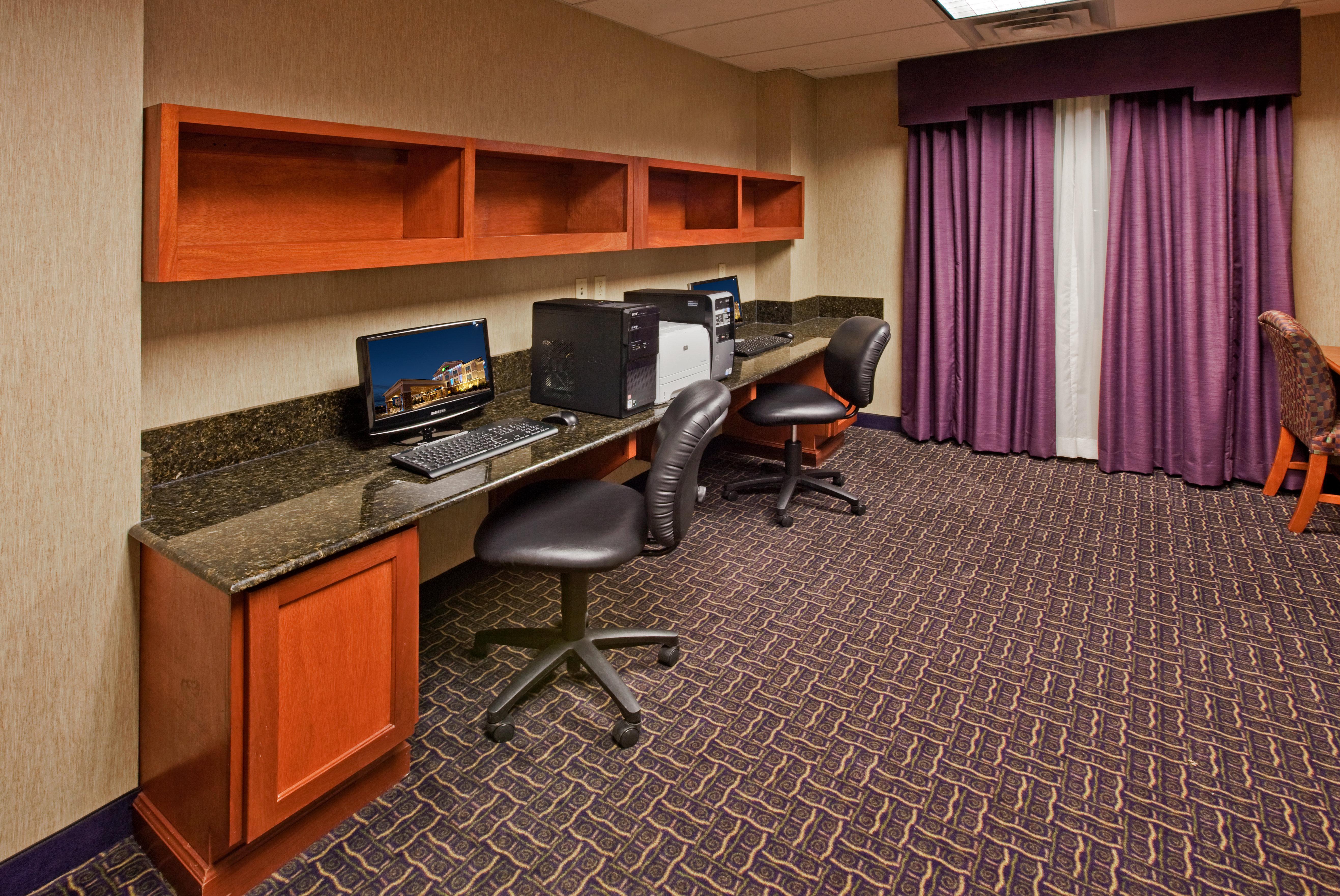 Holiday Inn Express Hotel And Suites Ada By Ihg Dış mekan fotoğraf