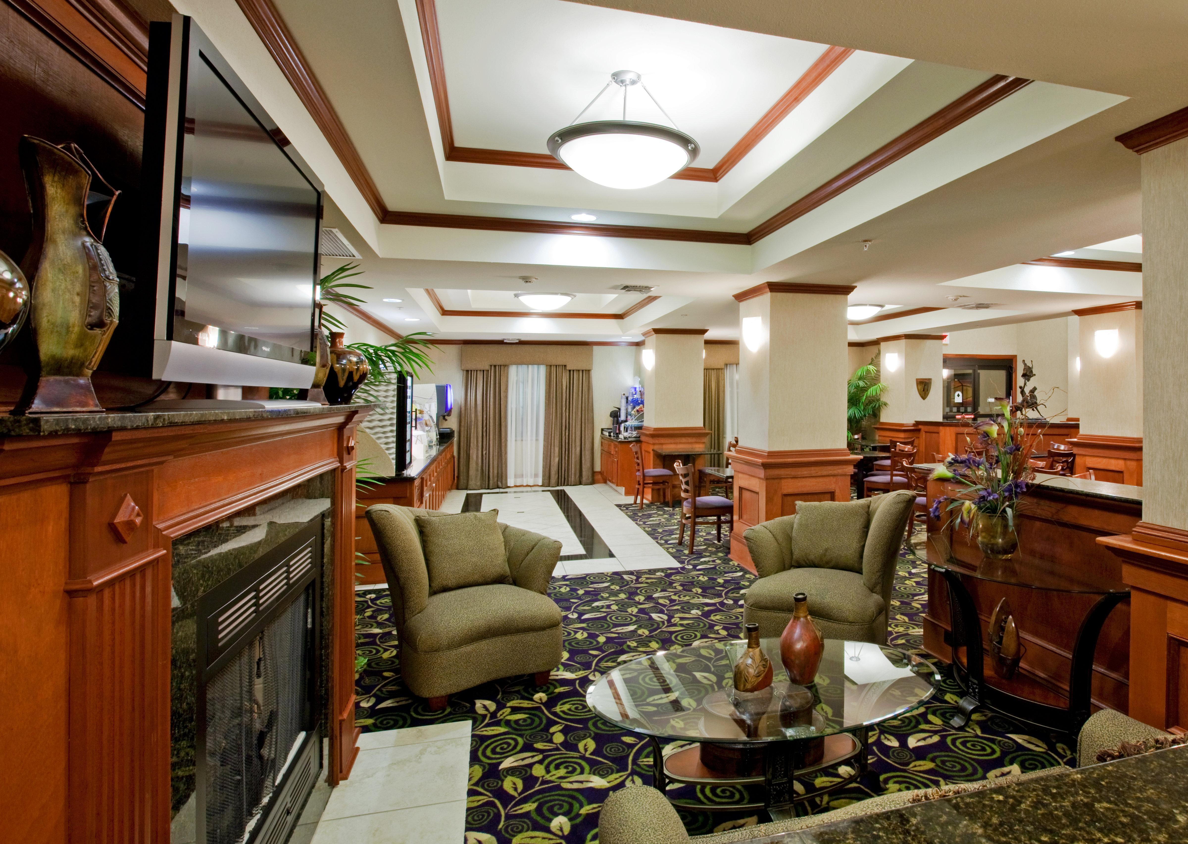 Holiday Inn Express Hotel And Suites Ada By Ihg Dış mekan fotoğraf