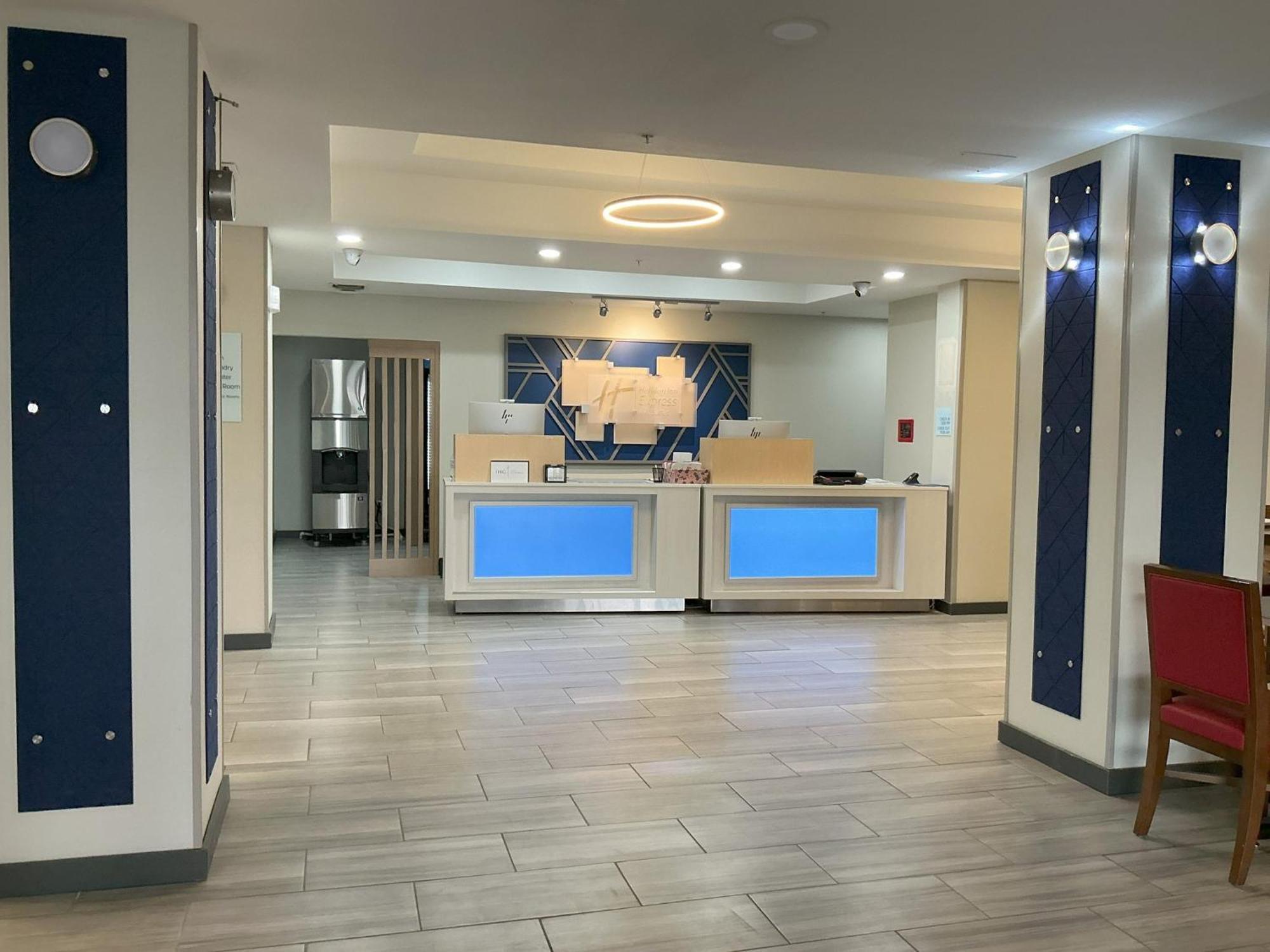 Holiday Inn Express Hotel And Suites Ada By Ihg Dış mekan fotoğraf