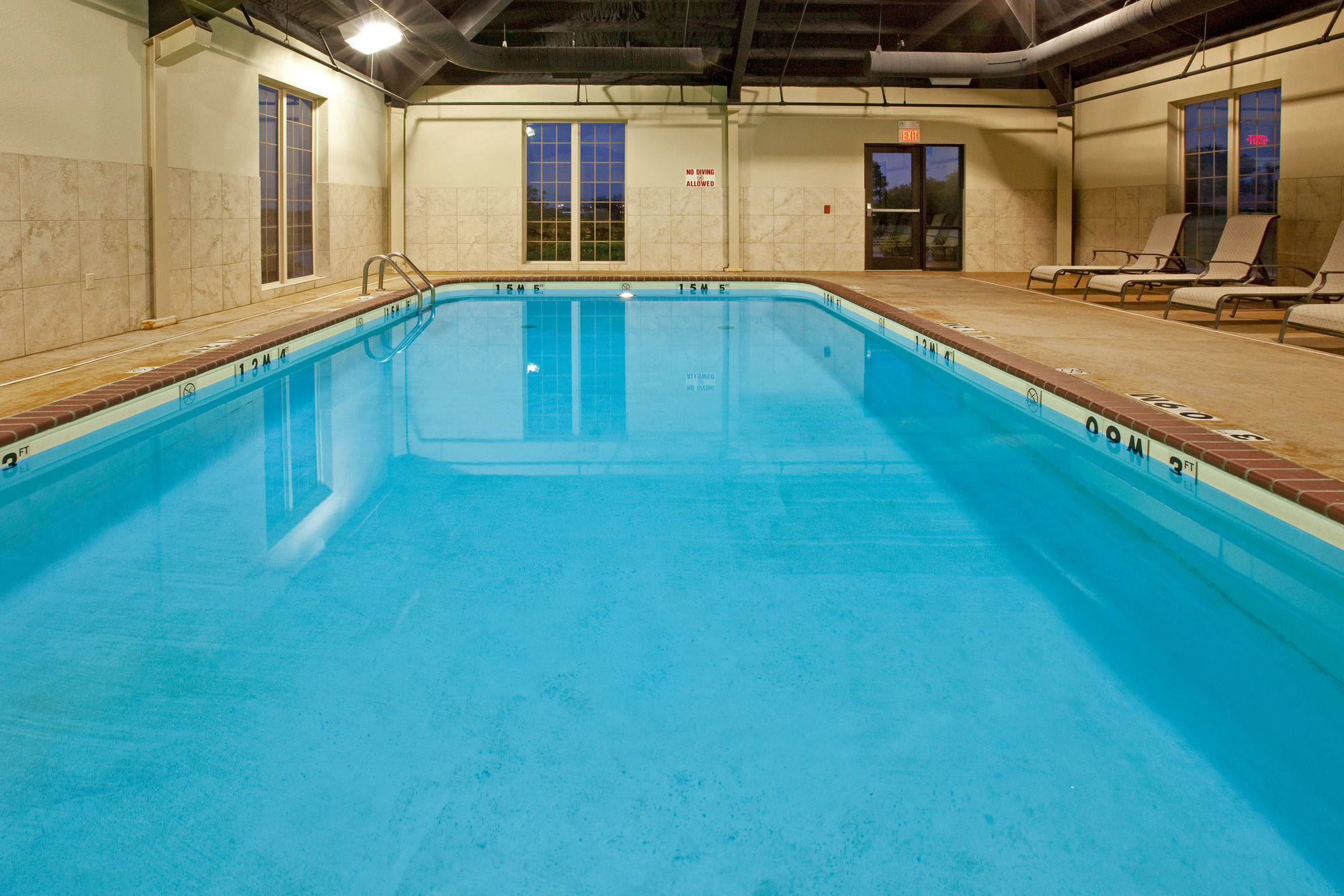 Holiday Inn Express Hotel And Suites Ada By Ihg Dış mekan fotoğraf